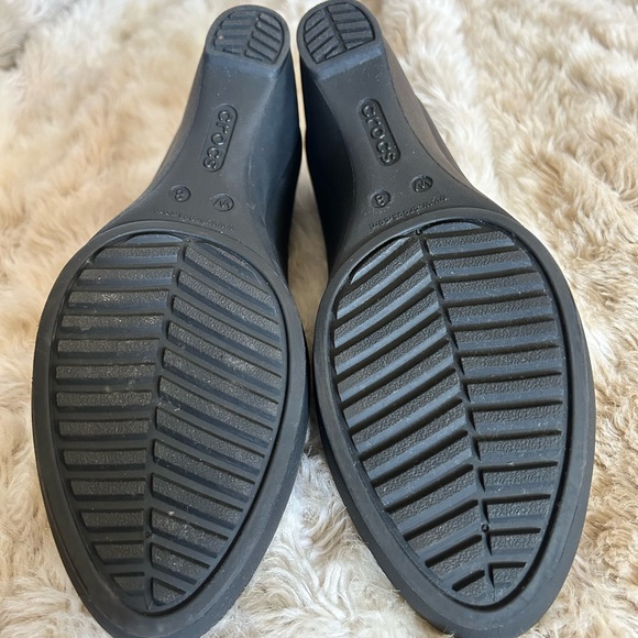 Crocs Lina Wedge Pump. Black womens size 8 - Picture 7 of 11